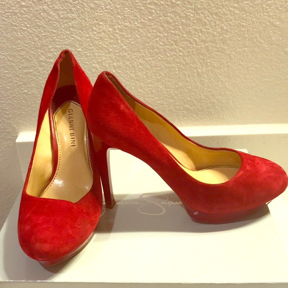 Red Gianni Bini heels
